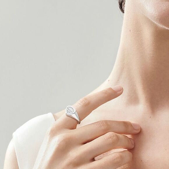 💛 Authentic Return To Tiffany Heart Signet Ring - Picture 5 of 8